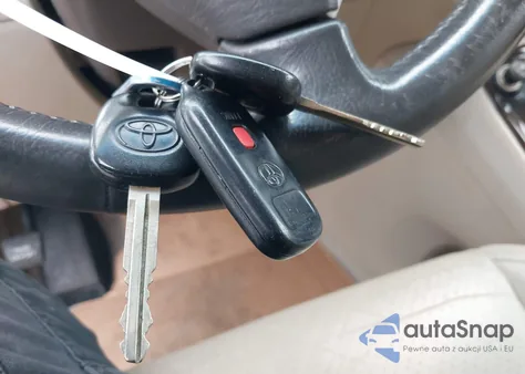 2002 Toyota Highlander Limited V6 z USA, uszkodzony, nr VIN JTEGF21A020047494